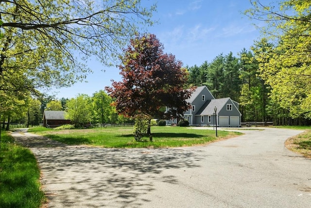 94 Old Right Rd, Ipswich, MA 01938 - view of front of property with driveway and a front yard