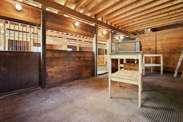 94 Old Right Rd, Ipswich, MA 01938 - view of horse barn