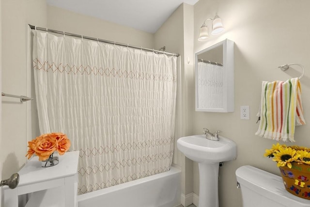 16 Field Rd Unit 16, Arlington, MA 02476 - full bathroom with toilet and shower / bath combination with curtain
