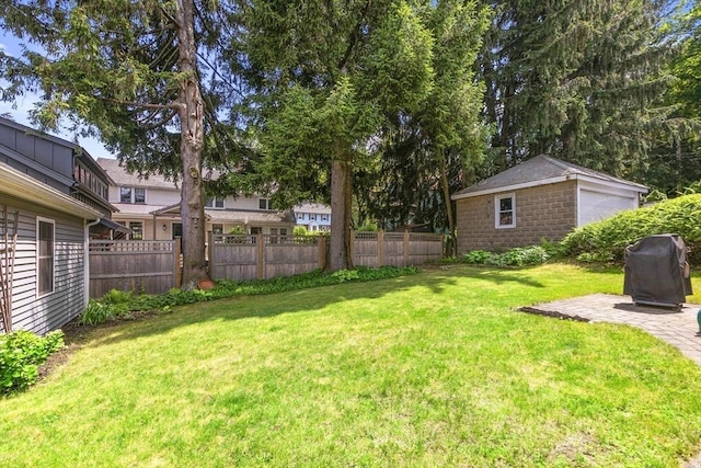 16 Field Rd Unit 16, Arlington, MA 02476 - view of yard featuring an outbuilding