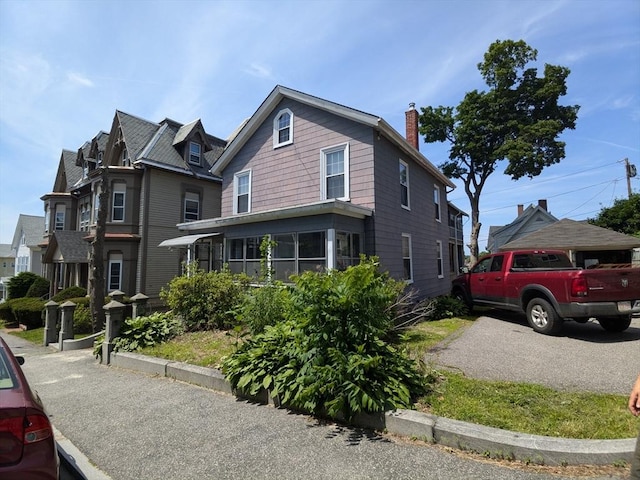 18 Bowdoin St, Worcester, MA 01609 - view of front of house featuring a chimney
