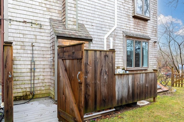 view of outbuilding