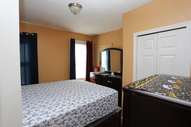 bedroom featuring a closet