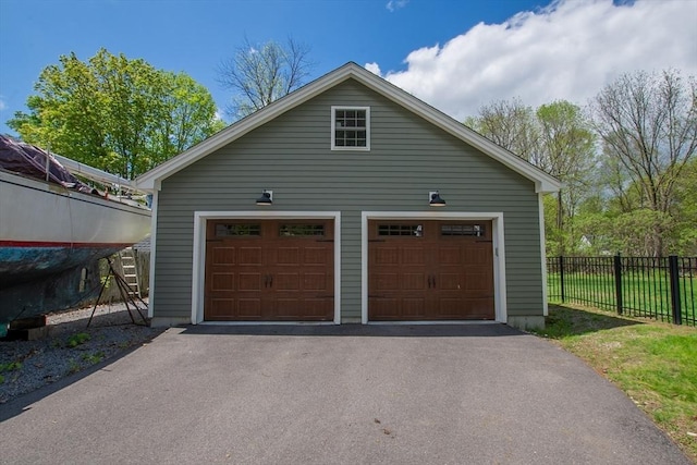 2 Fay Ct, Southborough, MA 01772 - detached garage with fence