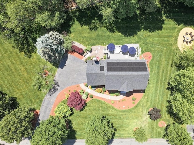 2 David Henry Gardner Ln, Southborough, MA 01772 - drone / aerial view