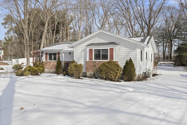 view of front of property