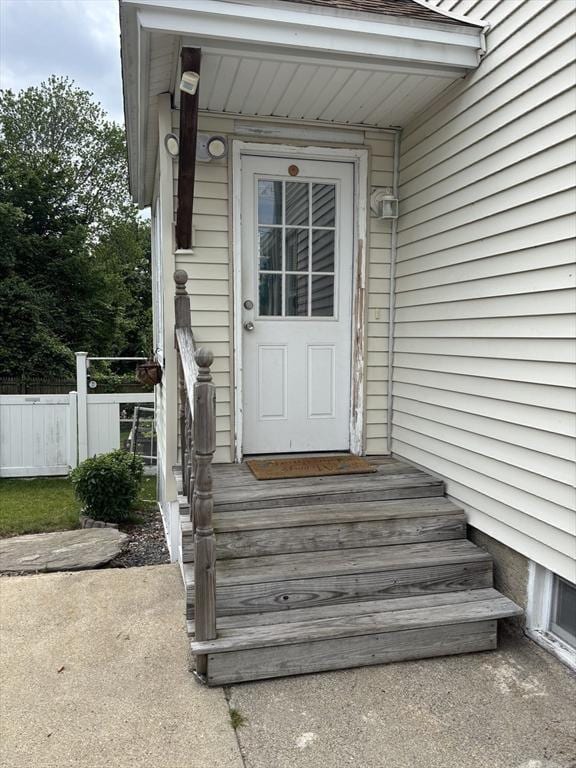 20 Osgood Ave, Lowell, MA 01850 - view of exterior entry