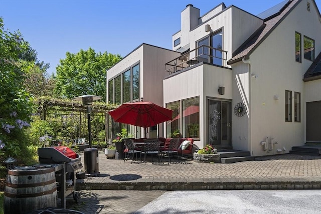 17 Juniper Ln, Framingham, MA 01701 - view of patio