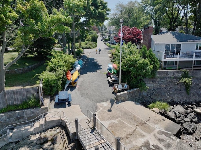 view of property's community featuring view of scattered trees