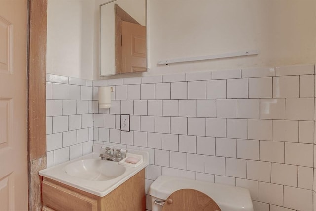 69 Metropolitan Ave, Boston, MA 02131 - half bath featuring tile walls and vanity