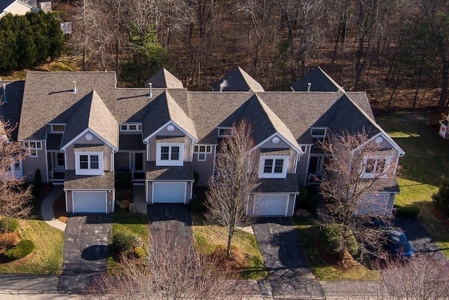 aerial view of property and surrounding area