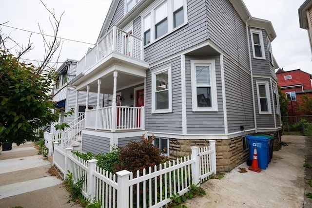 30 Partridge Ave, Somerville, MA 02145 - view of side of home with a porch