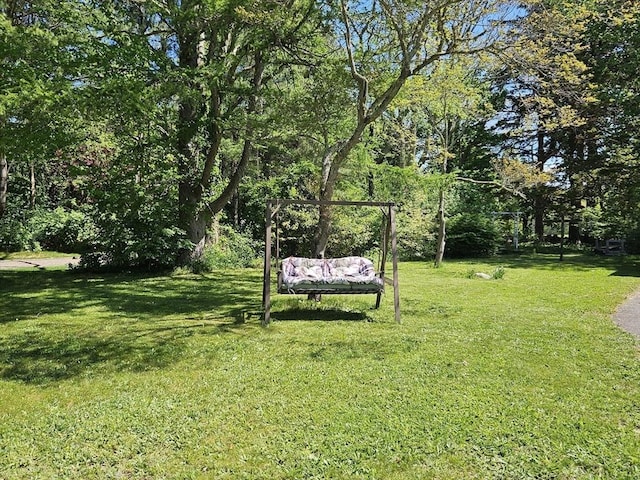 4 Randall Rd, Mattapoisett, MA 02739 - view of green lawn