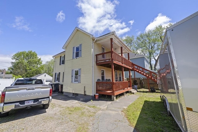 17 Westminster, Westfield, MA 01085 - view of front of house featuring a balcony
