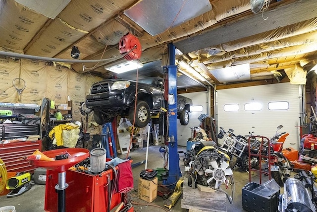 17 Westminster, Westfield, MA 01085 - garage with a workshop area
