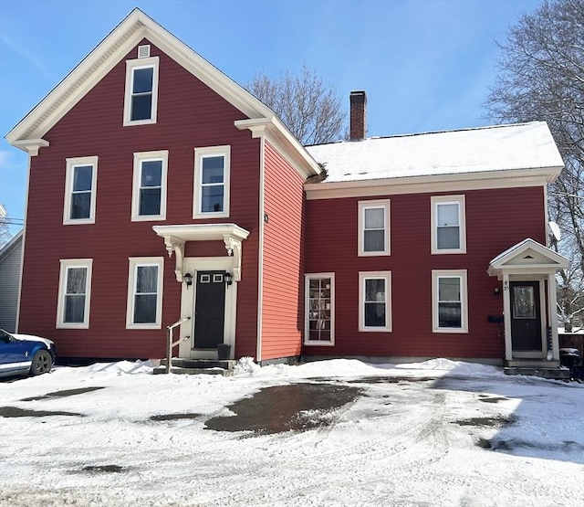 view of front of property