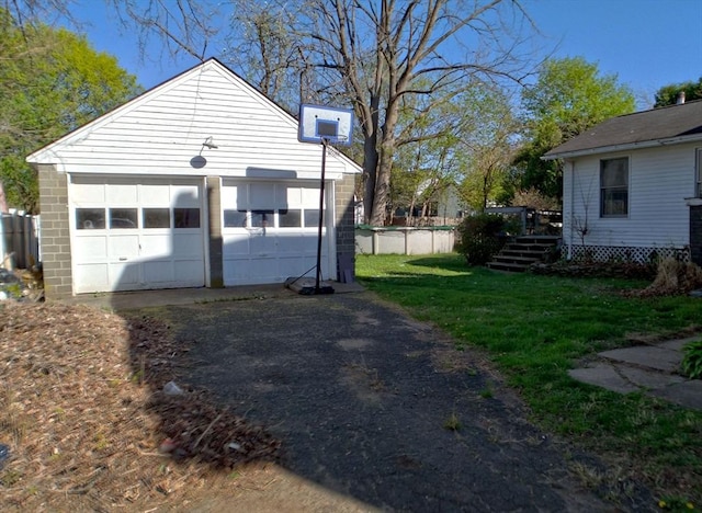 6 Cleveland Ave, Westfield, MA 01085 - view of detached garage