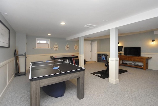 rec room featuring recessed lighting, carpet flooring, and visible vents