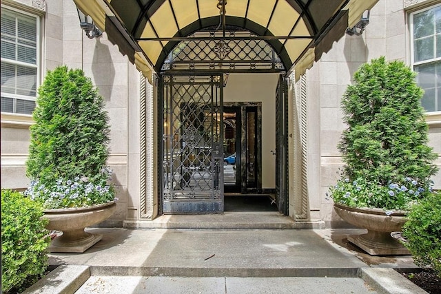 250 Beacon Unit 1B, Boston, MA 02116 - view of doorway to property