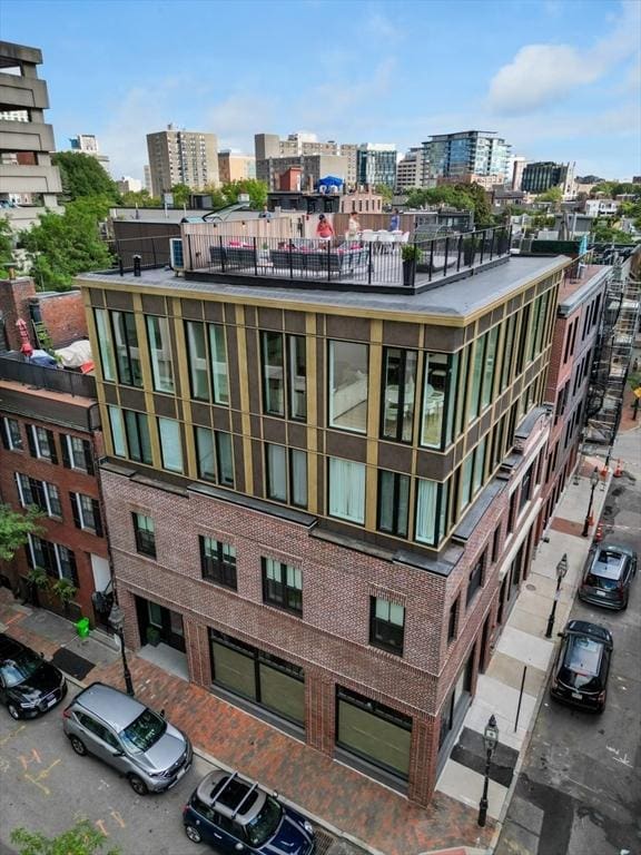 view of building exterior featuring a city view