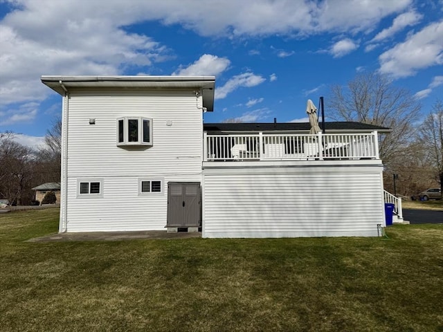 127 Sumner St, Milton, MA 02186 - rear view of property featuring a lawn