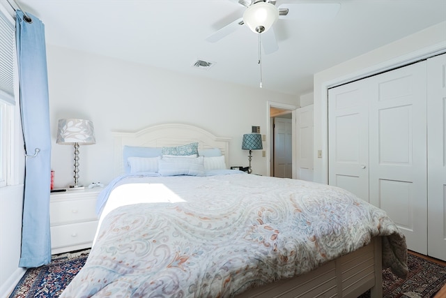 bedroom featuring a closet and ceiling fan