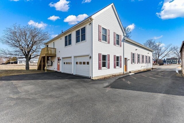 11 W St, Hadley, MA 01035