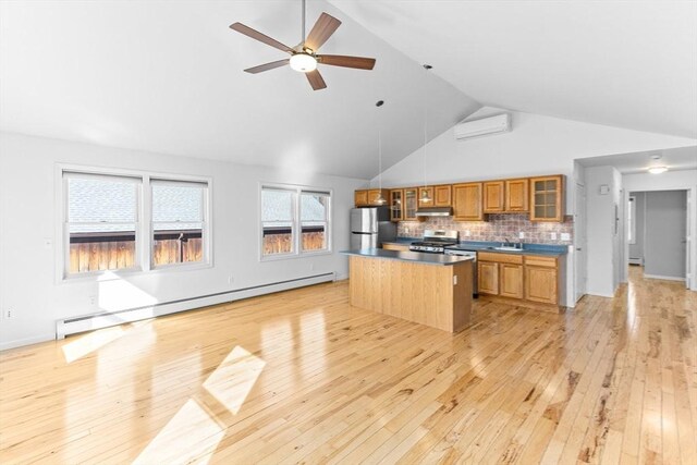 11 W St, Hadley, MA 01035