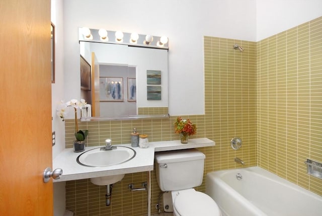 201 Annursnac Hill Rd, Concord, MA 01742 - full bath with a sink, tile walls, toilet, decorative backsplash, and shower / tub combination