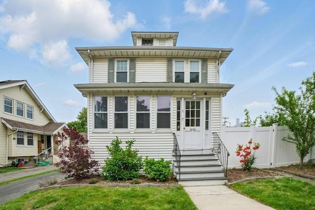 5 Ellington Rd, Quincy, MA 02171 - american foursquare style home featuring entry steps