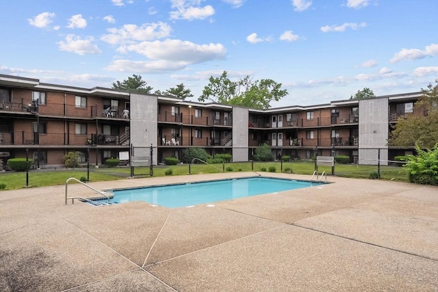 6 Arizona Ter Unit 2, Arlington, MA 02474 - community pool with a patio area