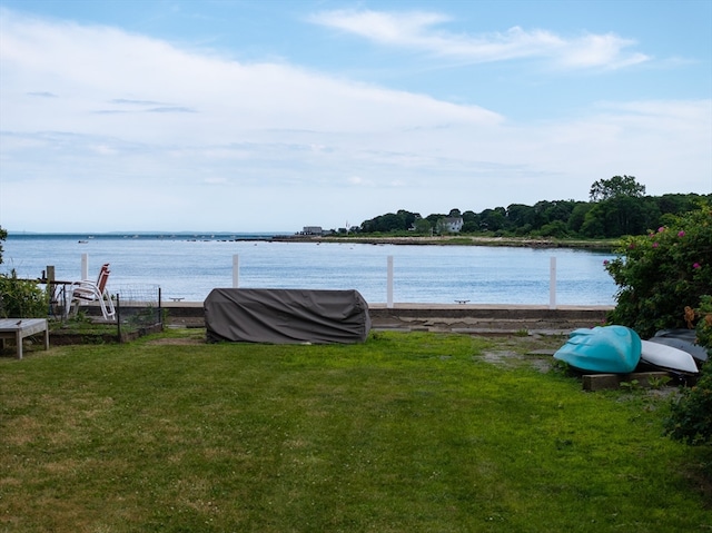 Listing photo 3 for 42 Shore Dr, Mattapoisett MA 02739