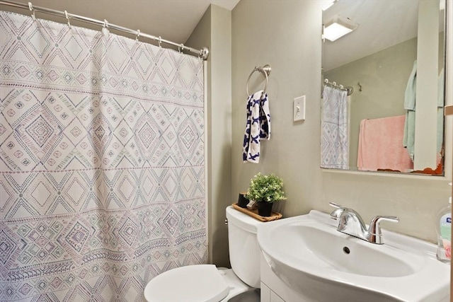 82 Brickel Rd, Stoughton, MA 02072 - full bathroom featuring toilet, a shower with shower curtain, and vanity