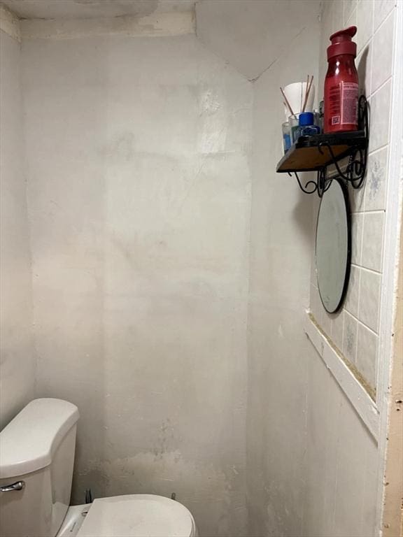 39 Worcester St, Southbridge, MA 01550 - half bathroom with toilet