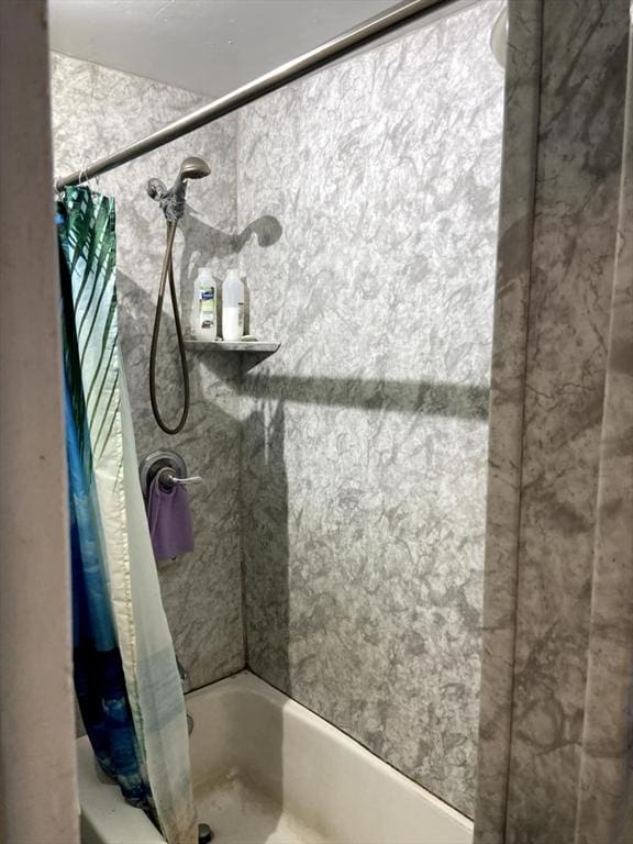 39 Worcester St, Southbridge, MA 01550 - full bathroom with shower / bathtub combination with curtain