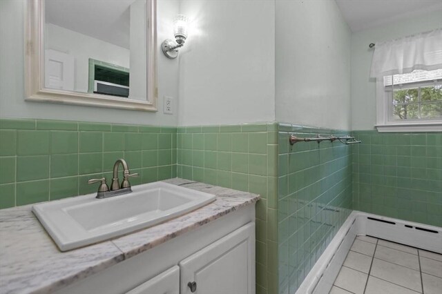 1372 Gardners Neck Rd, Swansea, MA 02777