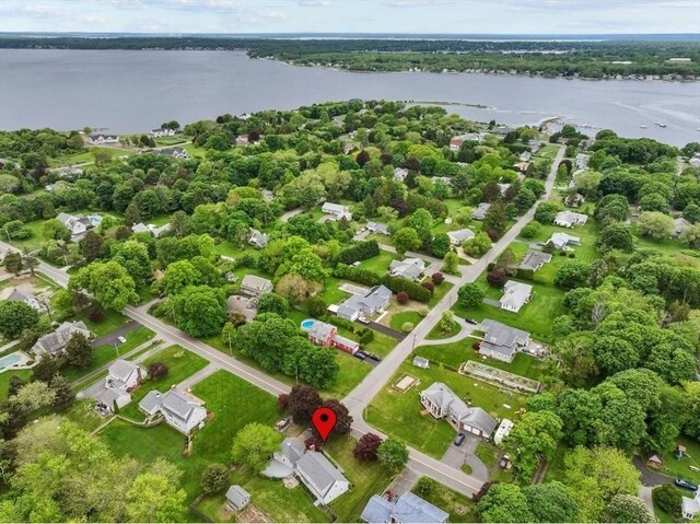 1372 Gardners Neck Rd, Swansea, MA 02777