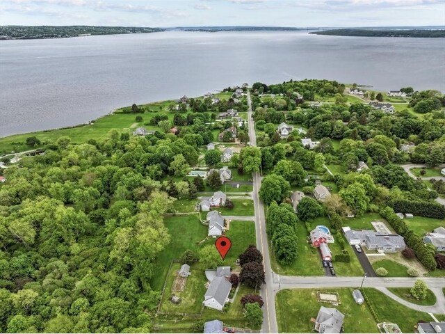 1372 Gardners Neck Rd, Swansea, MA 02777