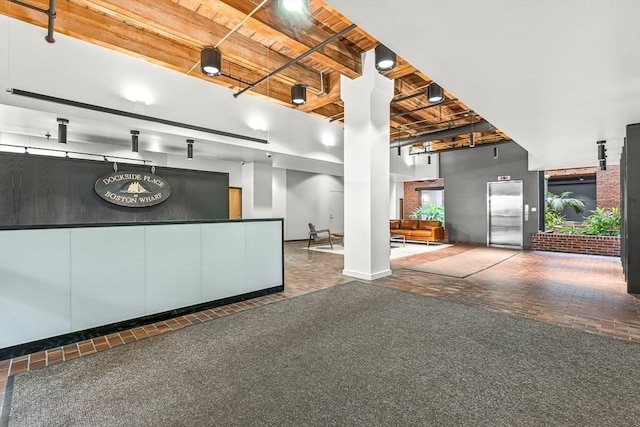 33 Sleeper St Unit 106, Boston, MA 02210 - welcome area with a high ceiling