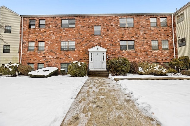 view of townhome / multi-family property