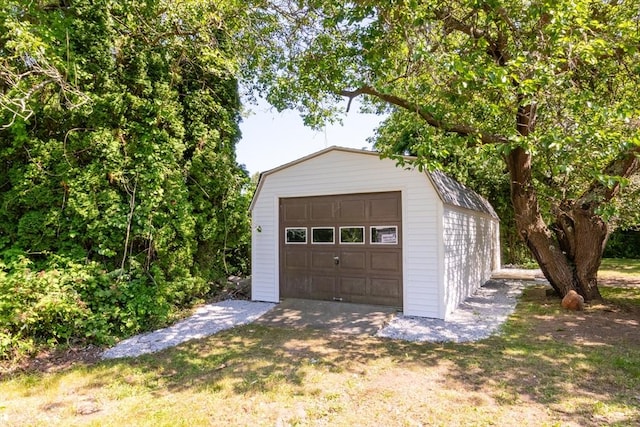 776 Allen St, Dartmouth, MA 02747 - view of detached garage