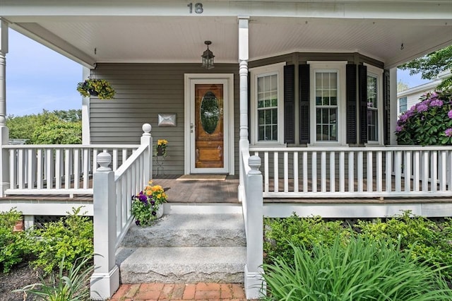 18 E St, Beverly, MA 01915 - entrance to property with a porch