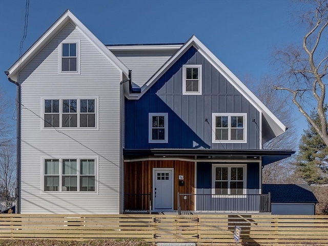 view of front of home featuring covered porch