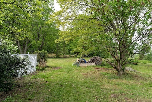 391 Brookfield Rd, Brimfield, MA 01010 - view of green lawn