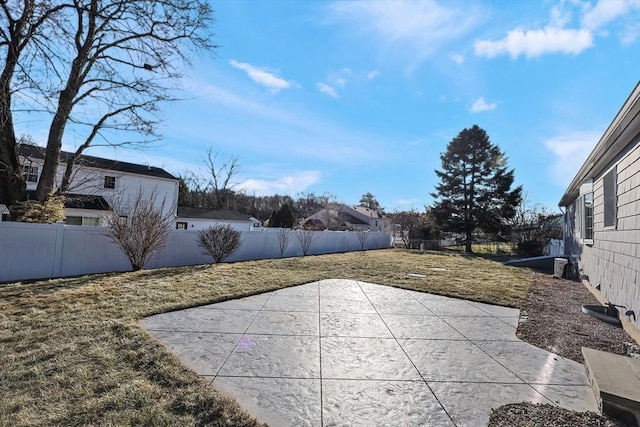 view of yard with a patio