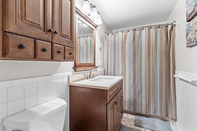 1321 Worcester Rd Unit 605, Framingham, MA 01701 - bathroom with tile walls, vanity, and a shower with curtain