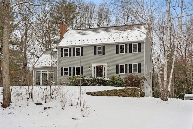 view of colonial inspired home