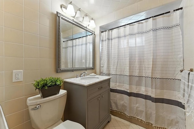 29 Hillcrest Cir Unit 2, Watertown, MA 02472 - full bath with vanity, tile walls, and curtained shower