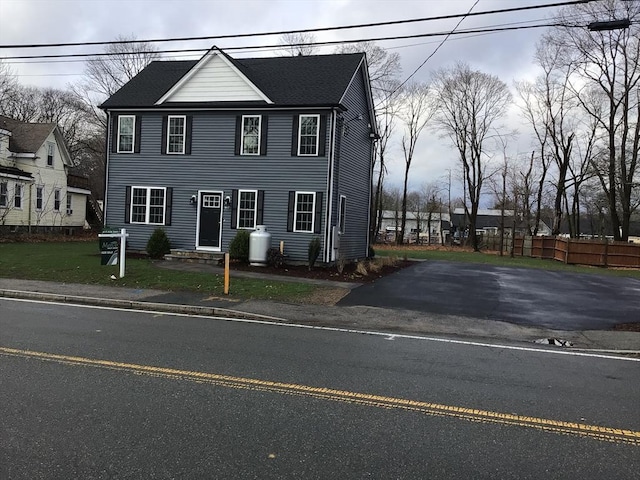 view of front of house