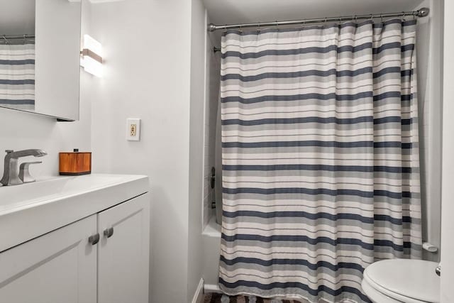 13 Knowlton St, Boston, MA 02127 - full bath featuring vanity, toilet, and shower / tub combo with curtain